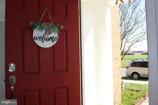 $3,350 | 23261 Carters Meadow Terrace, Ashburn, VA 20148
