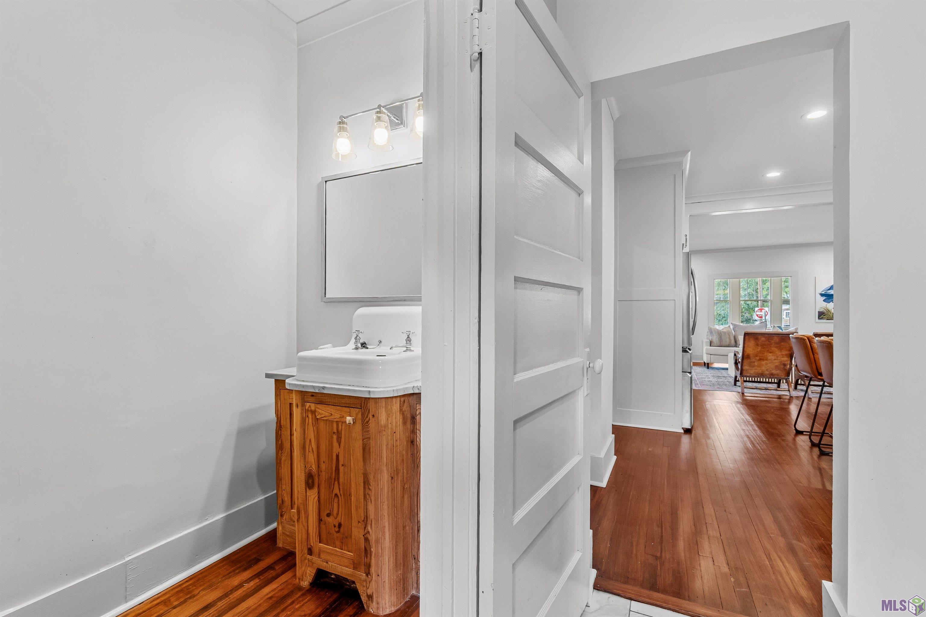 2174 Wisteria Street Baton Rouge, LA 70806 - Photo 14 of 26 1/2 Bathroom off Mudroom