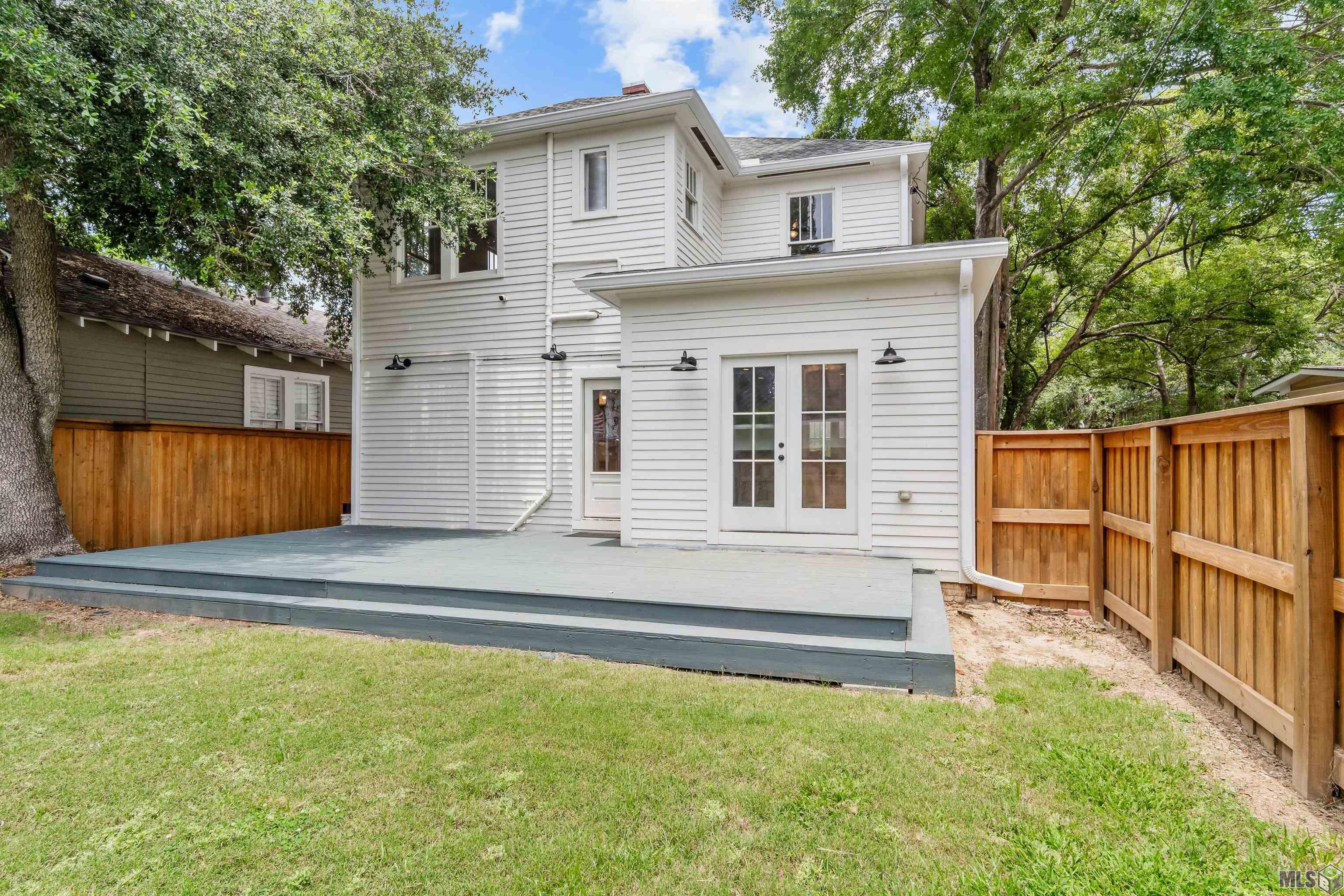 2174 Wisteria Street Baton Rouge, LA 70806 - Photo 24 of 26 Back of home