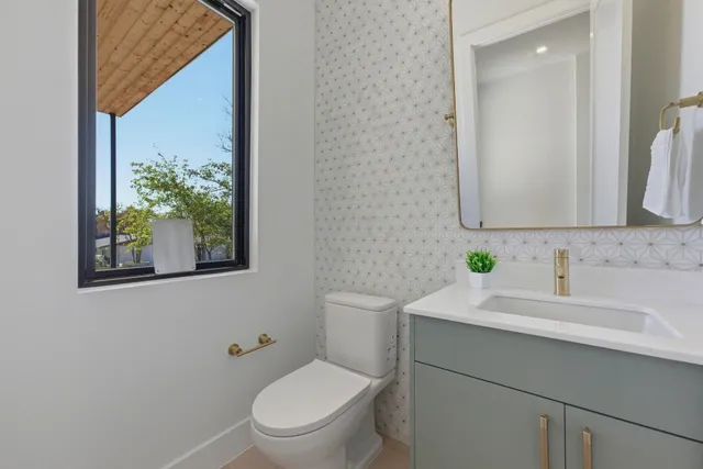 $695,000 | 802 Philco Drive, Unit 1, Austin, TX 78745