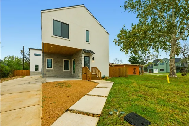 $695,000 | 802 Philco Drive, Unit 1, Austin, TX 78745