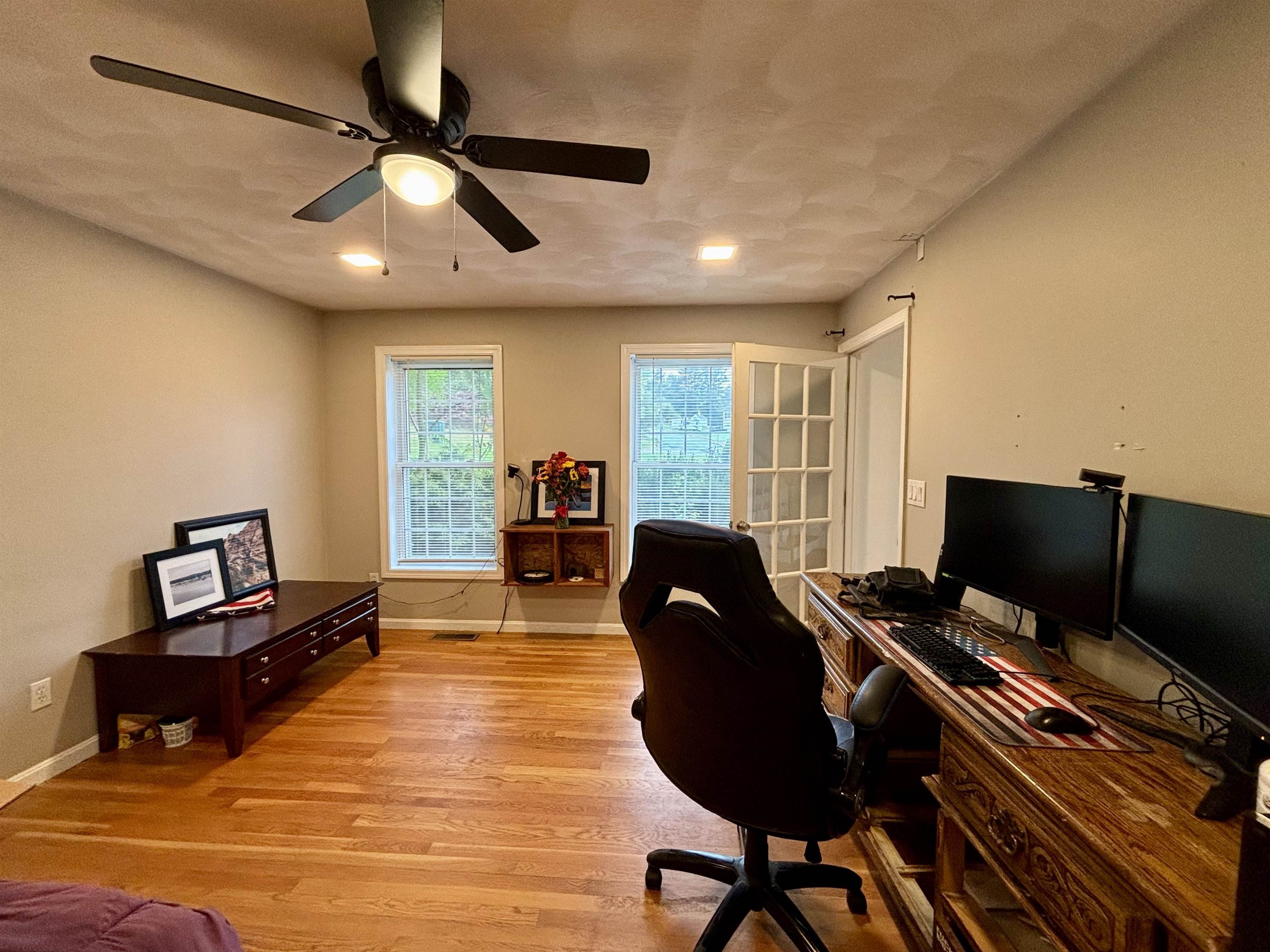17 Deer Hill Circle Pelham, NH 03076 - Photo 12 of 54