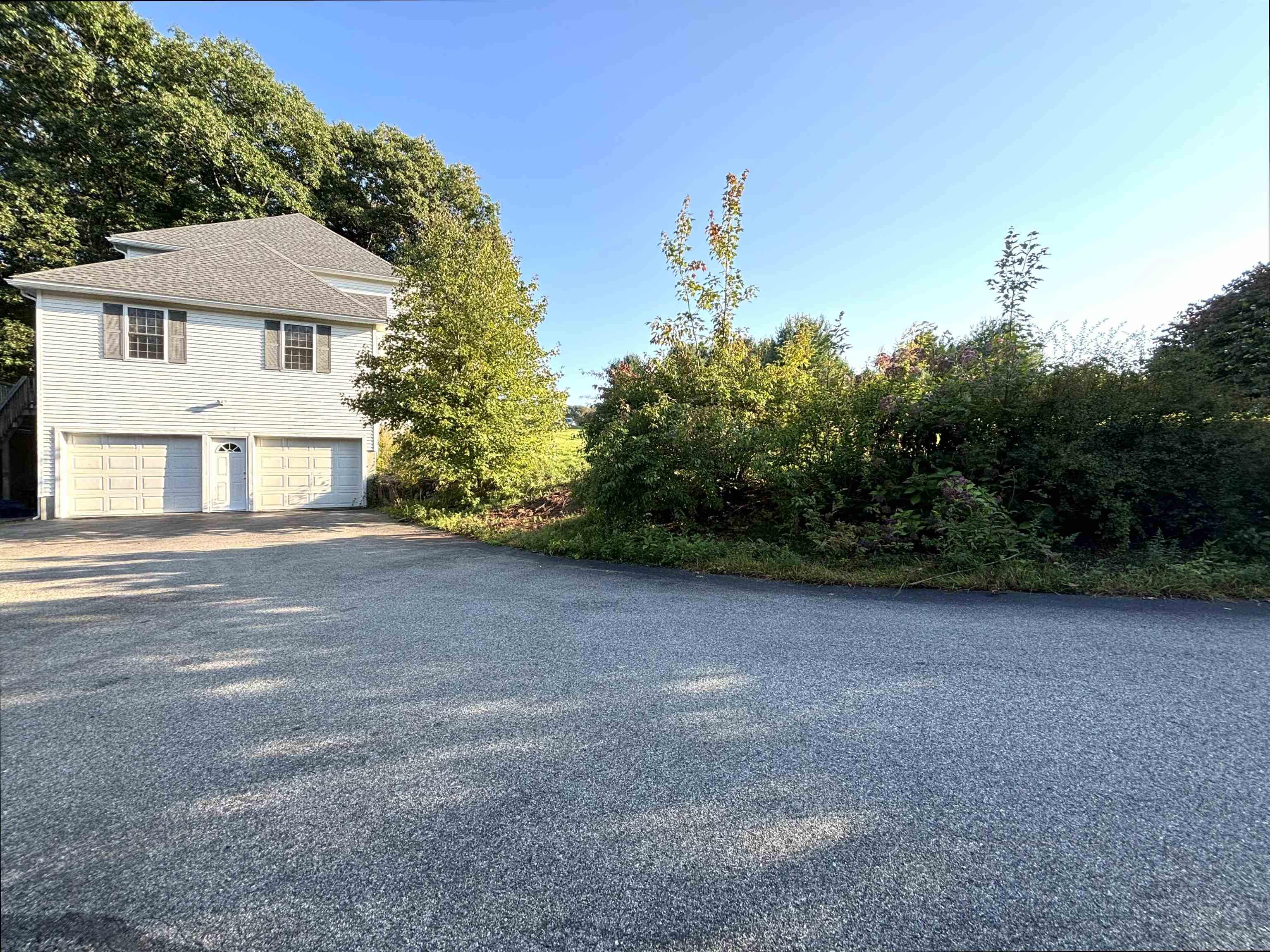 17 Deer Hill Circle Pelham, NH 03076 - Photo 13 of 54