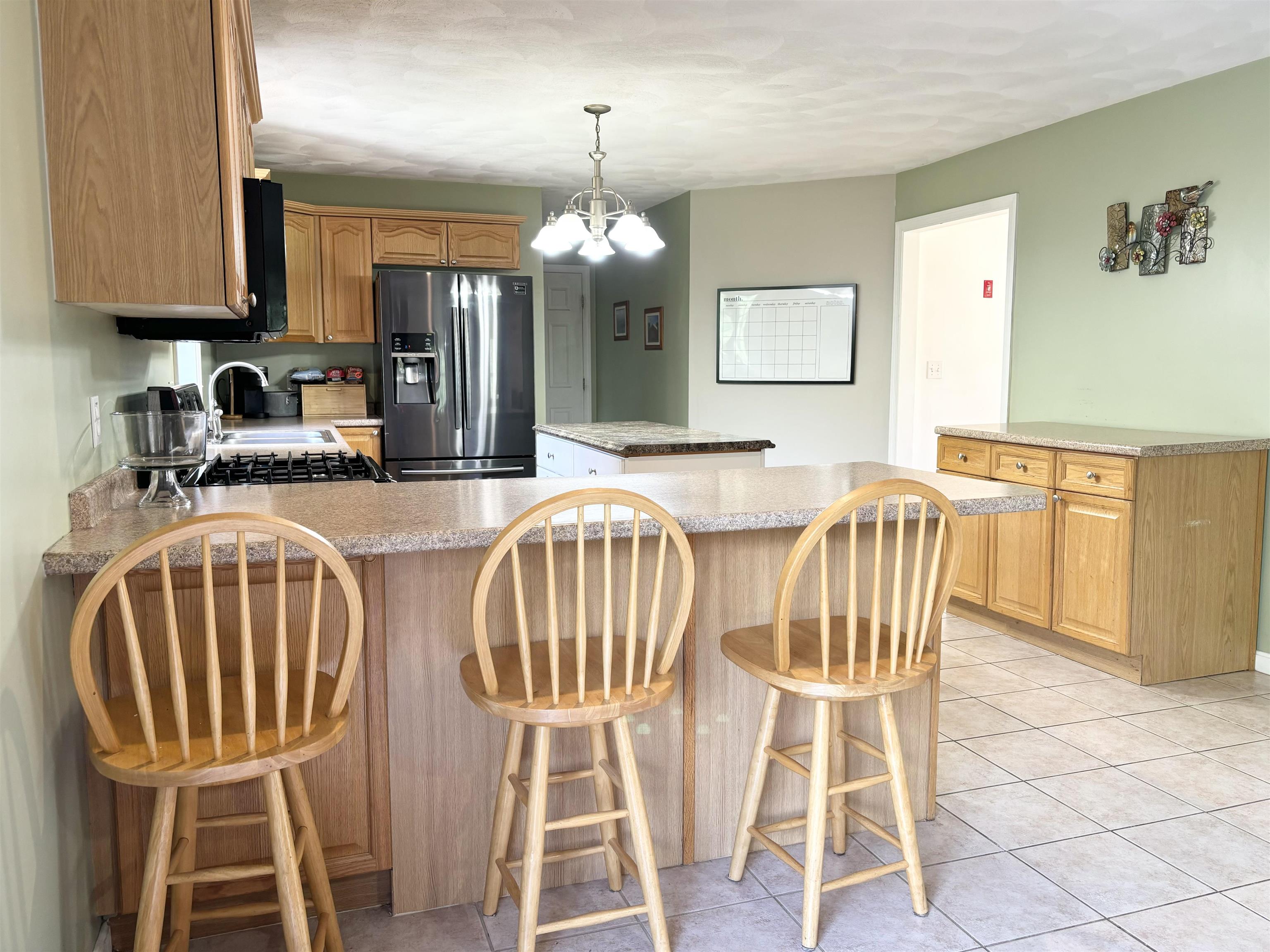 17 Deer Hill Circle Pelham, NH 03076 - Photo 5 of 54