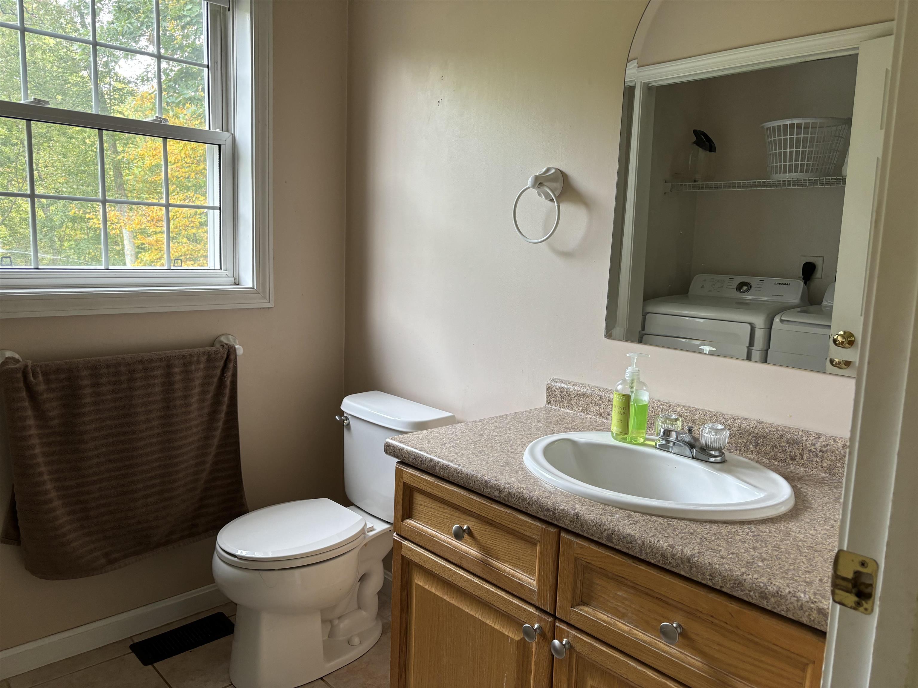 17 Deer Hill Circle Pelham, NH 03076 - Photo 9 of 54