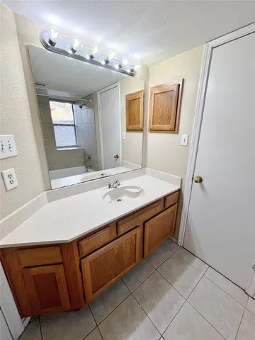 $1,600 | 171 Henry M Chandler Drive, Rockwall, TX 75032