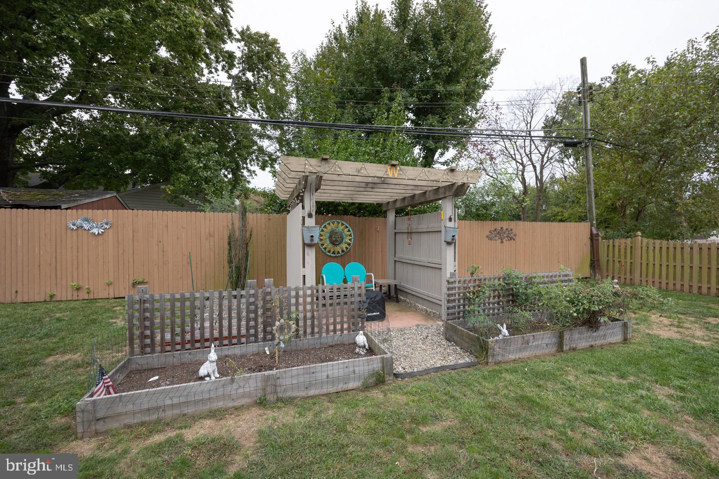 4221 Blair Mill Road Hatboro, PA 19040 - Photo 37 of 42 front view of a house with a fence