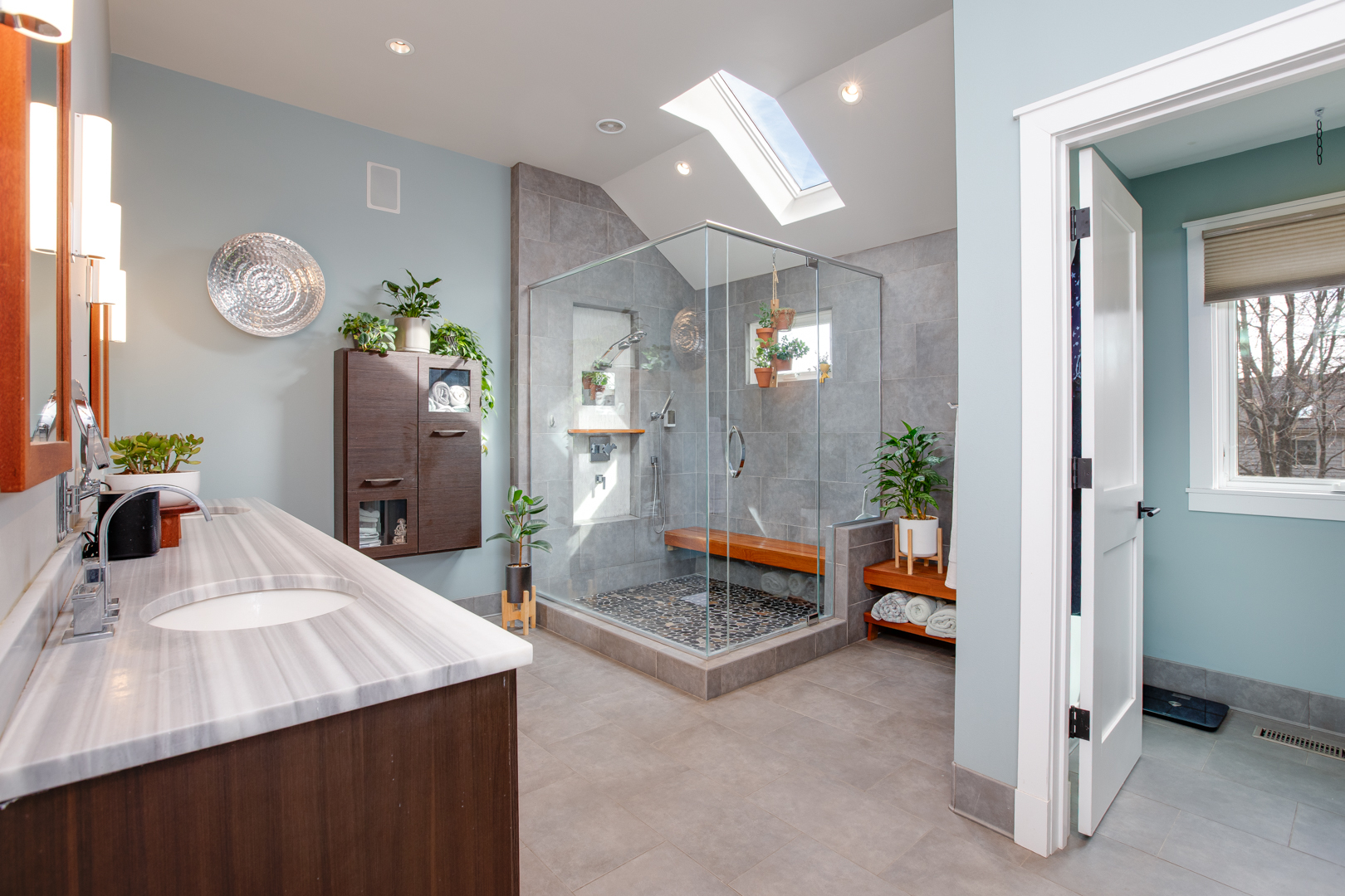 828 Sanctuary Lane Naperville, IL 60540 - Photo 14 of 28 a view of living room and kitchen