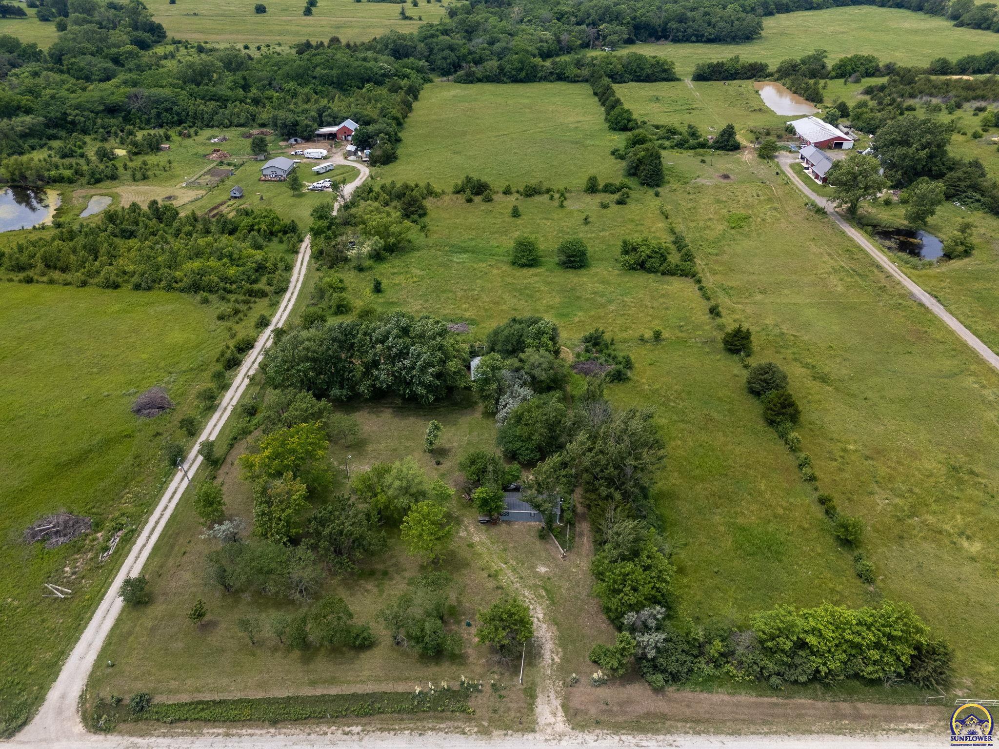 5631 Clark Road Meriden, KS 66512 - Photo 22 of 34