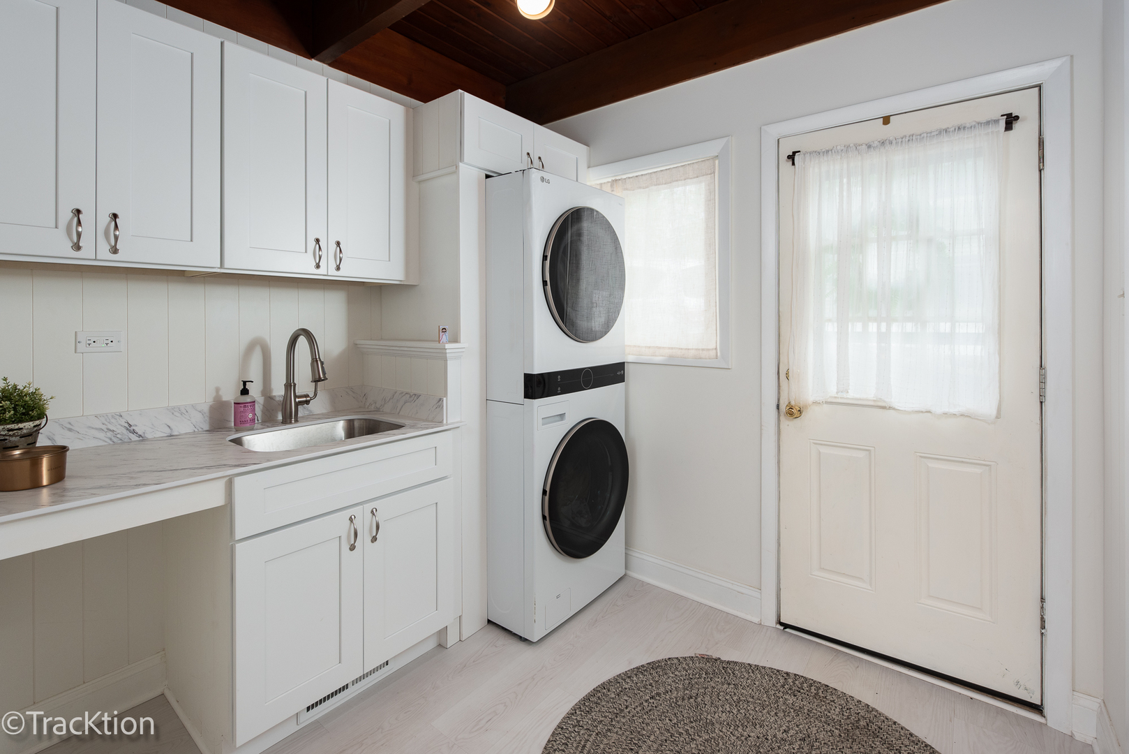 10S450 Ruth Drive Lemont, IL 60439 - Photo 12 of 22 a utility room with sink dryer and washer