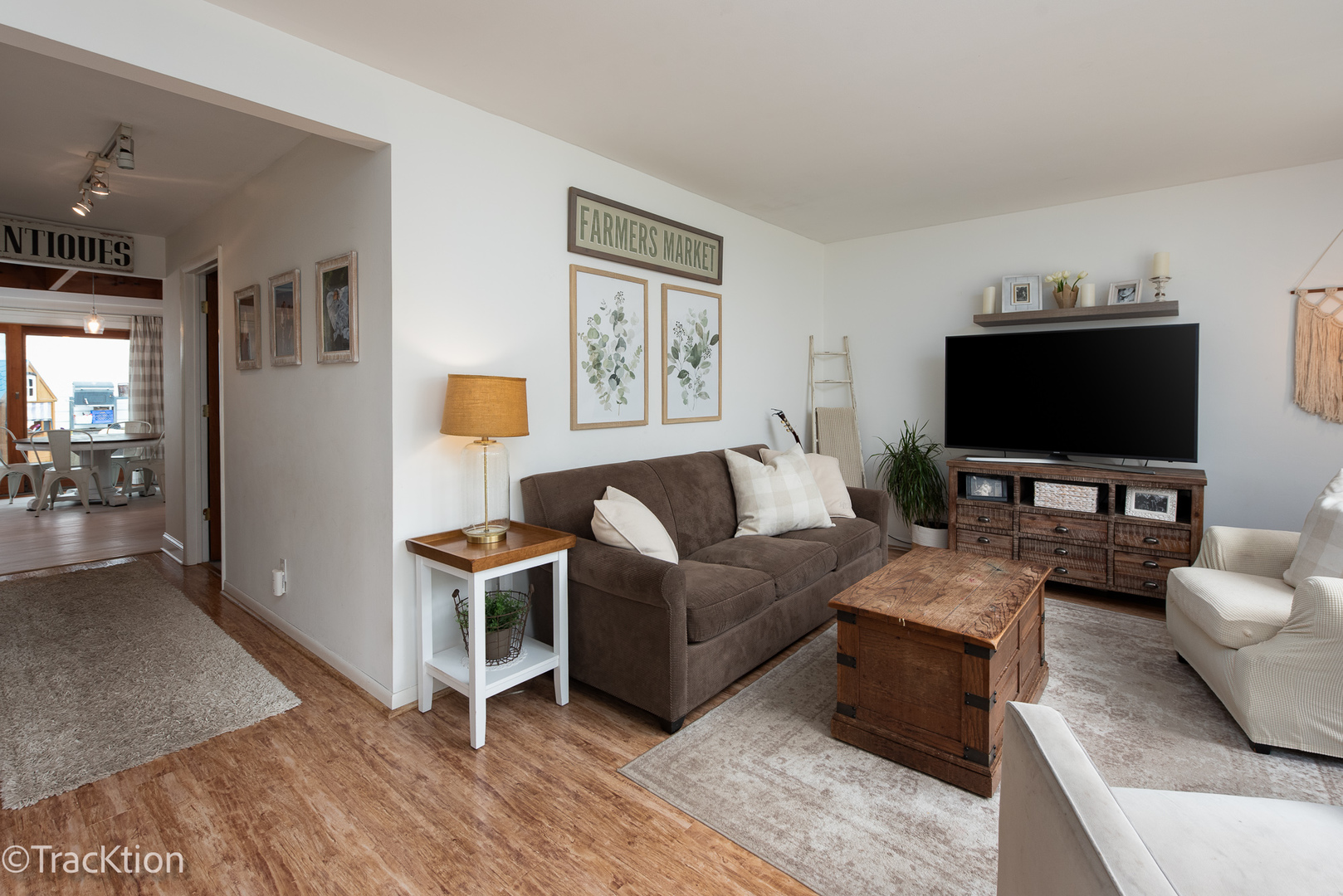 10S450 Ruth Drive Lemont, IL 60439 - Photo 5 of 22 a living room with furniture and a flat screen tv