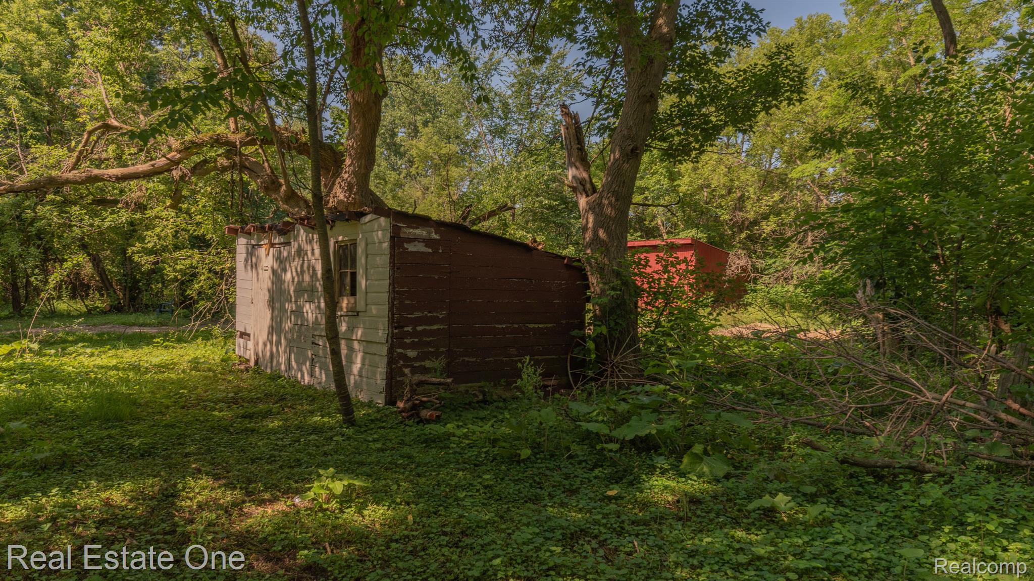2531 7 Mile Road South Lyon, MI 48178 - Photo 11 of 66 Gallery Image 11