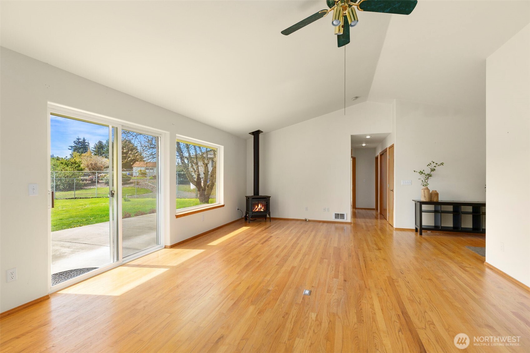 52 McComb Road Sequim, WA 98382 - Photo 9 of 34