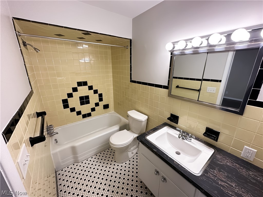 2215 Volney Road Youngstown, OH 44511 - Photo 13 of 22 Gallery Image 13
