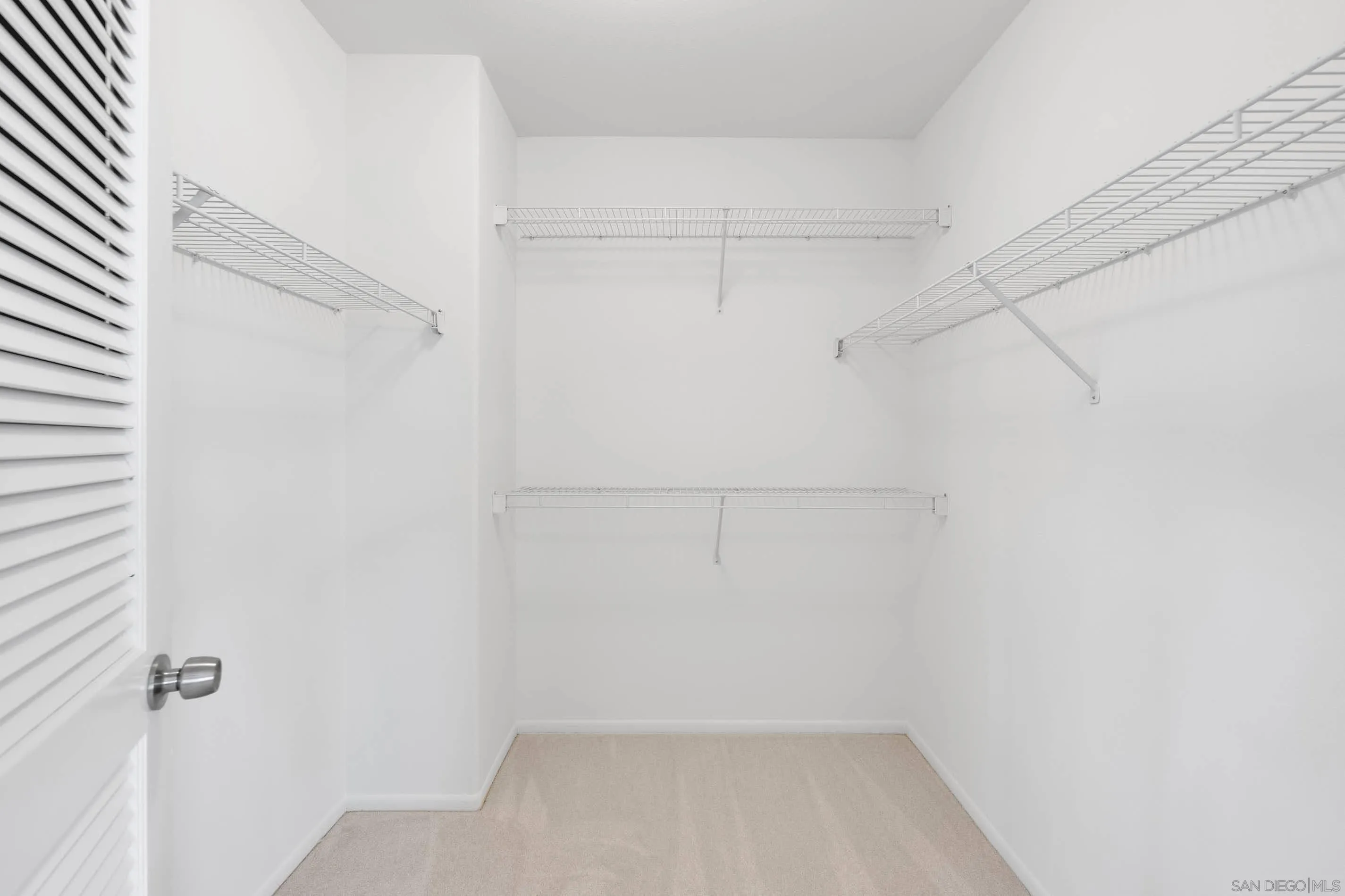 45441 Camino Monzon Temecula, CA 92592 - Photo 25 of 53 a view of a room