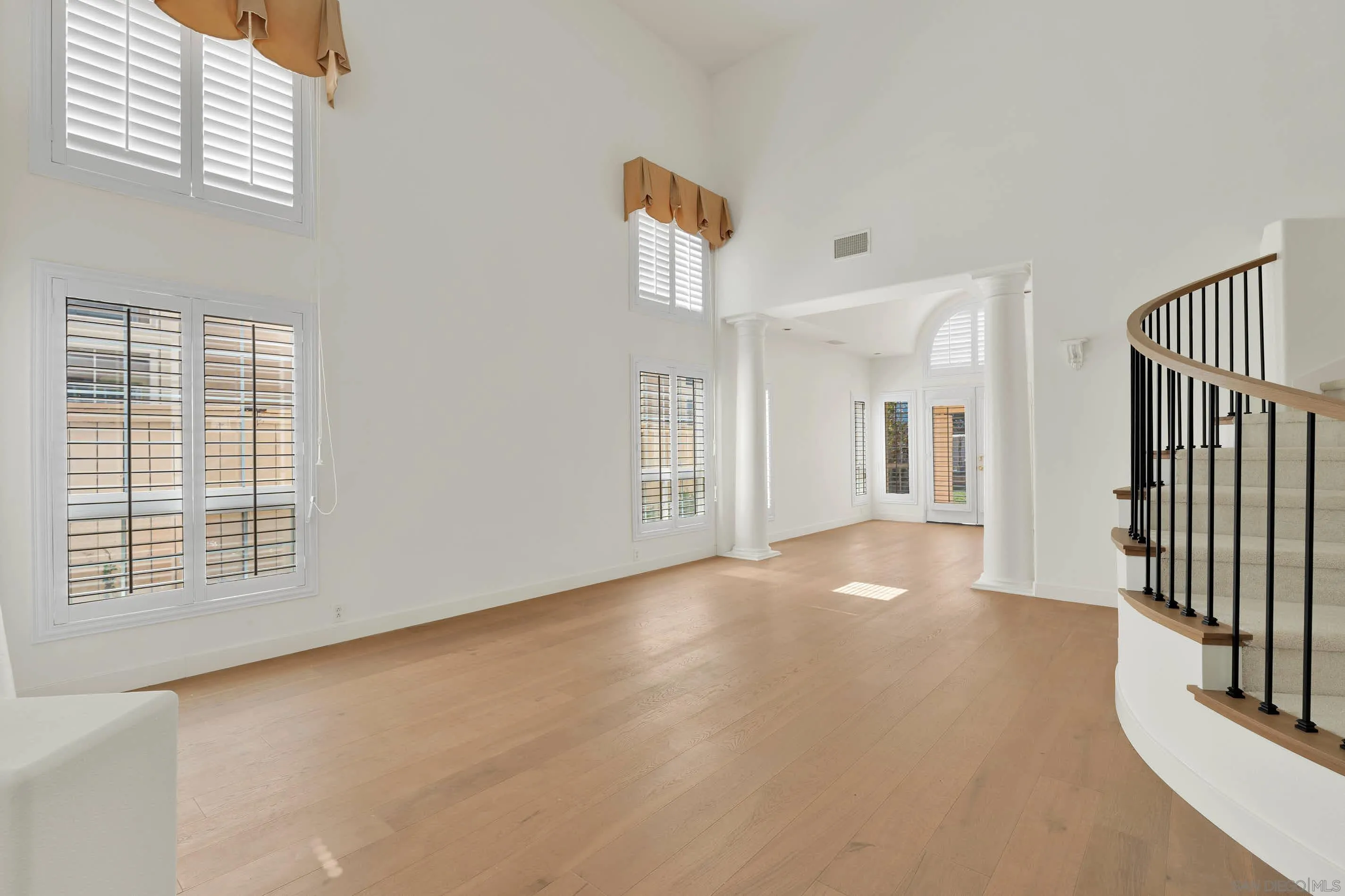 45441 Camino Monzon Temecula, CA 92592 - Photo 7 of 53 an empty room with windows