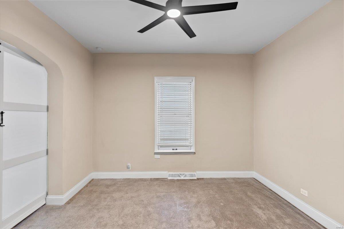 1827 Edwardsville Road Madison, IL 62060 - Photo 14 of 57