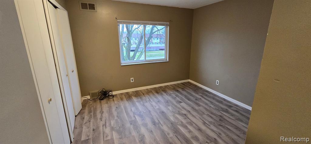 31801 Kelly Road, Unit 32 Fraser, MI 48026 - Photo 23 of 33
