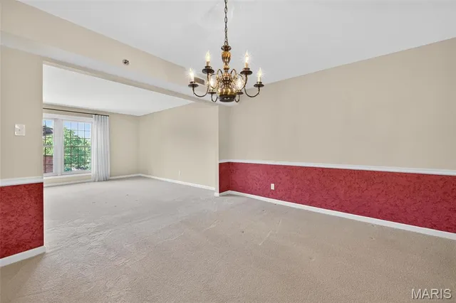 $240,000 | 561 Sarah Lane, Unit 204, St. Louis, MO 63141