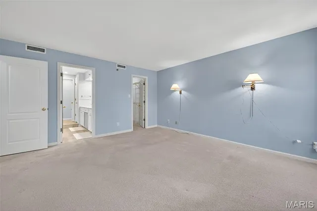 $240,000 | 561 Sarah Lane, Unit 204, St. Louis, MO 63141