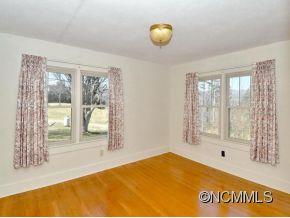 127 Bennett Road Candler, NC 28715 - Photo 15 of 24 Gallery Image 15