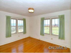 127 Bennett Road Candler, NC 28715 - Photo 16 of 24 Gallery Image 16