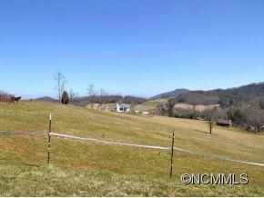127 Bennett Road Candler, NC 28715 - Photo 5 of 24 Gallery Image 5