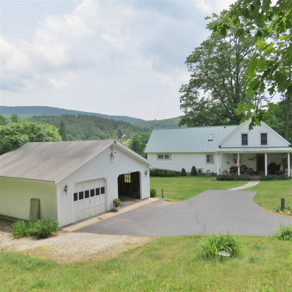 338 High Street Cavendish, VT 05142 - Photo 2 of 37