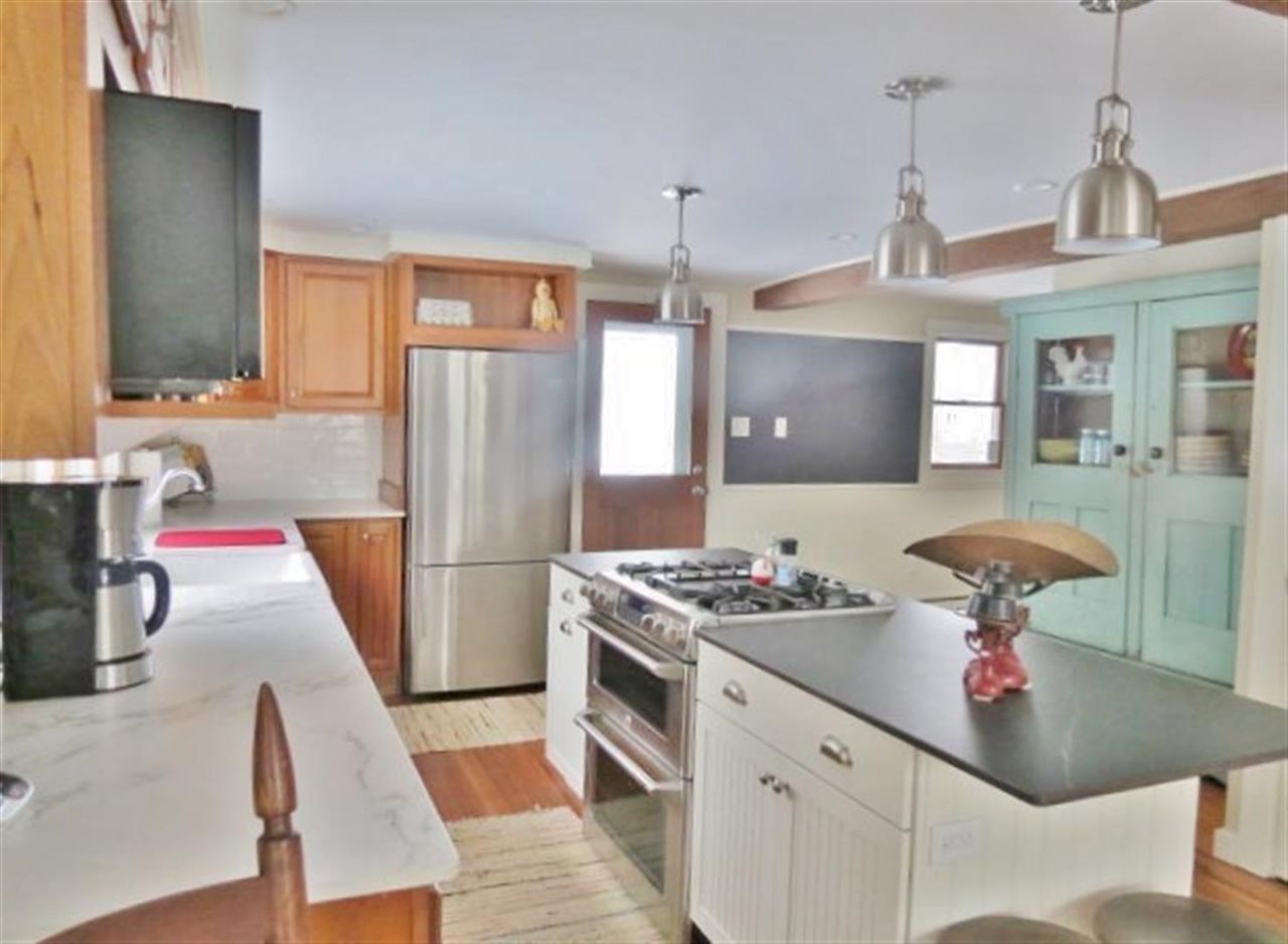 338 High Street Cavendish, VT 05142 - Photo 4 of 37