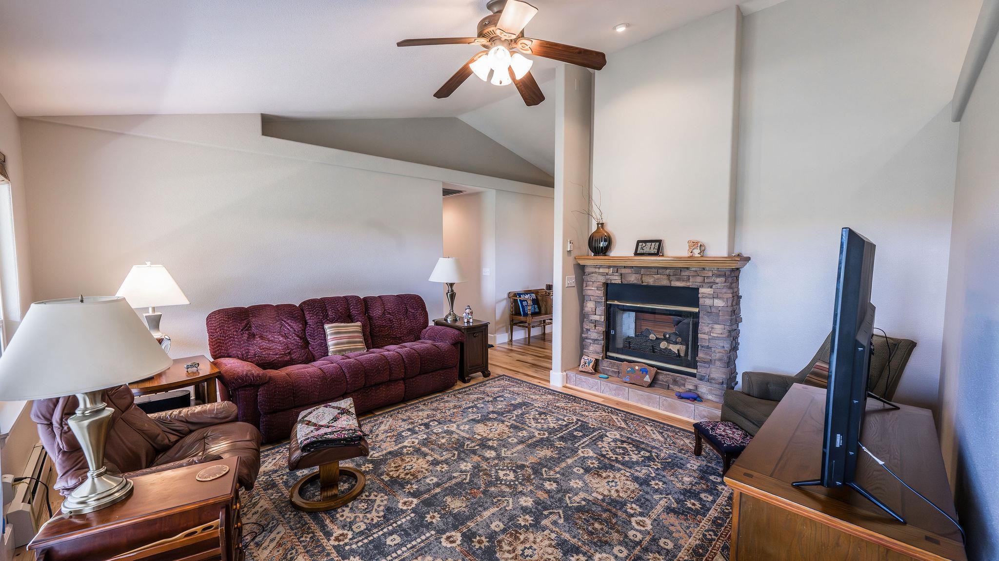 1675 P Road Loma, CO 81524 - Photo 9 of 42