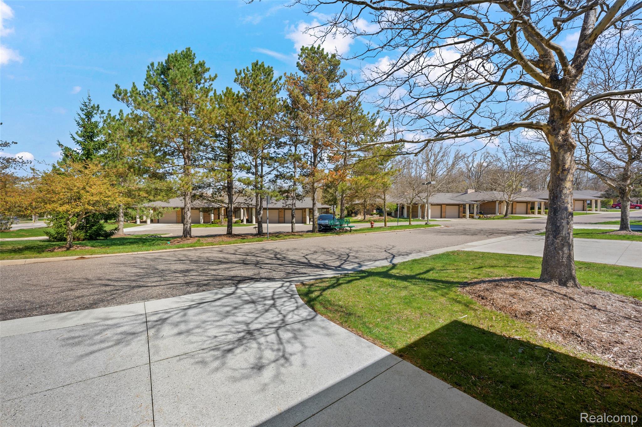 985 Wexford Way, Unit 34 Rochester, MI 48307 - Photo 30 of 31 985 Wexford Way_32.jpg