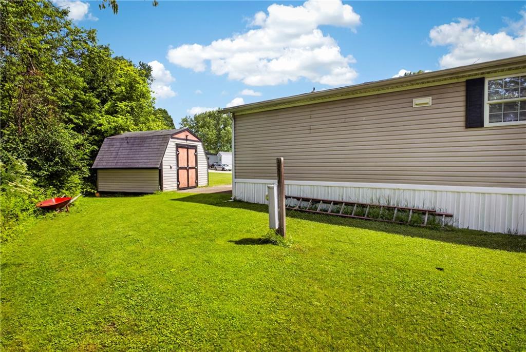 424 Castle Road Washington, PA 15301 - Photo 4 of 32
