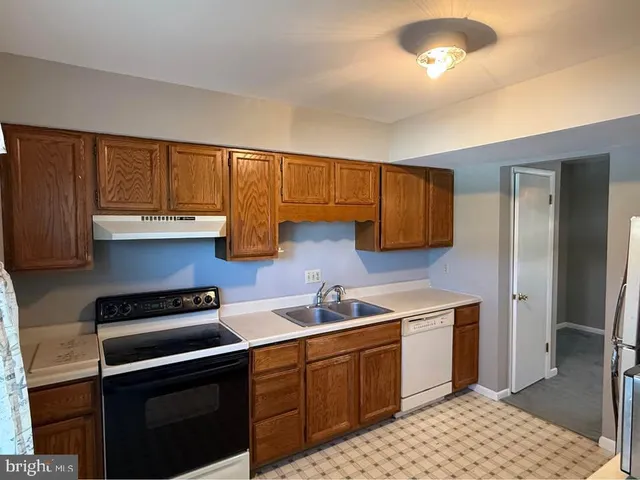 $1,850 | 1145 Pheasant Drive North, Carlisle, PA 17013