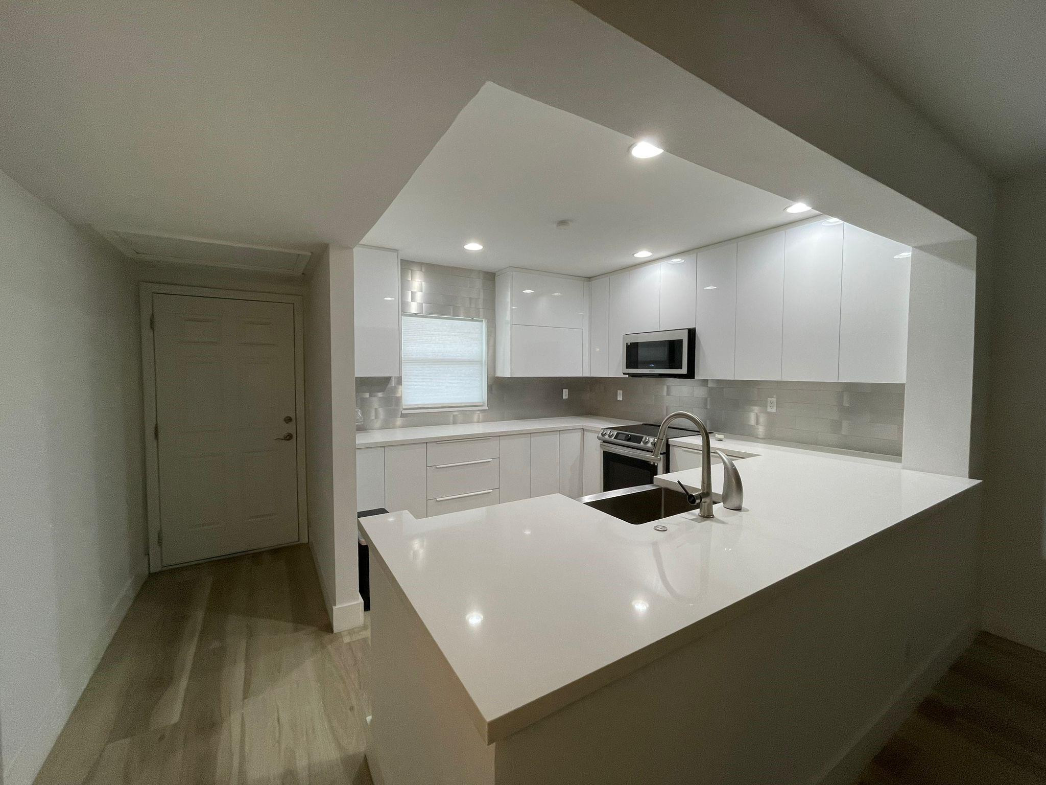 250 Northeast 20th Street, Unit 210 Boca Raton, FL 33431 - Photo 10 of 50 Photo 10