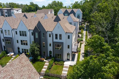 $499,900 | 344 East Village Lane, Nashville, TN 37216