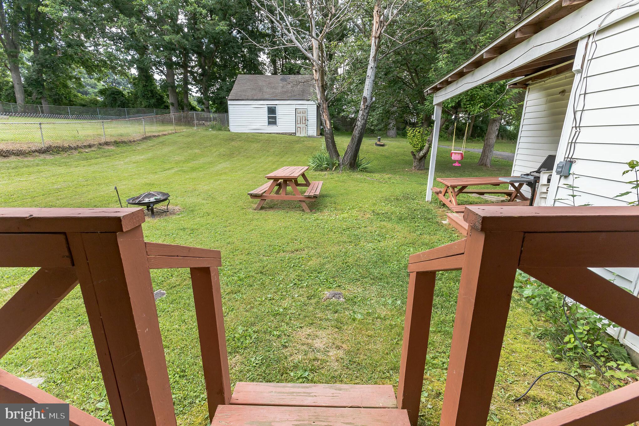 22701 Hawlings River Road Gaithersburg, MD 20882 - Photo 6 of 30 Gallery Image 6