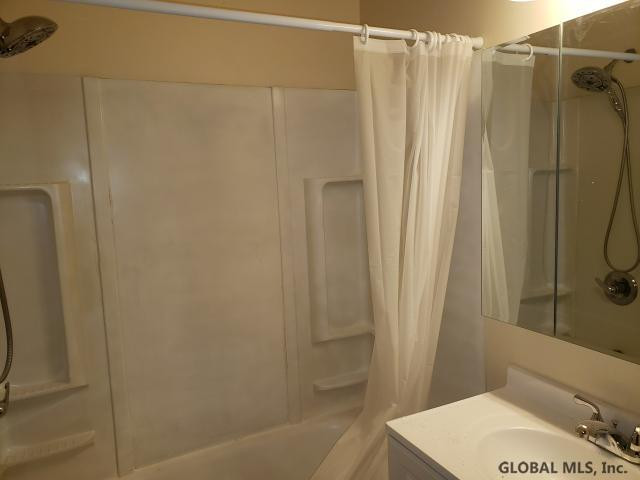 3 Bogart Terrace, Unit 2R Albany, NY 12202 - Photo 3 of 11 Photo 3