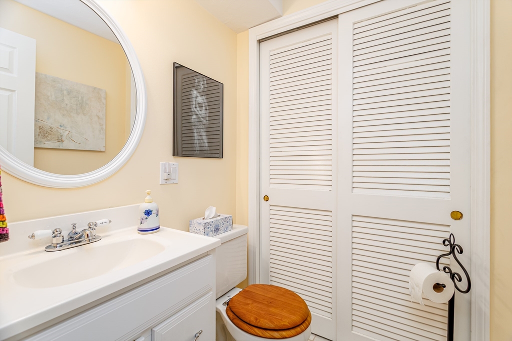 405 Ridgefield Circle, Unit C Clinton, MA 01510 - Photo 13 of 32 Gallery Image 13
