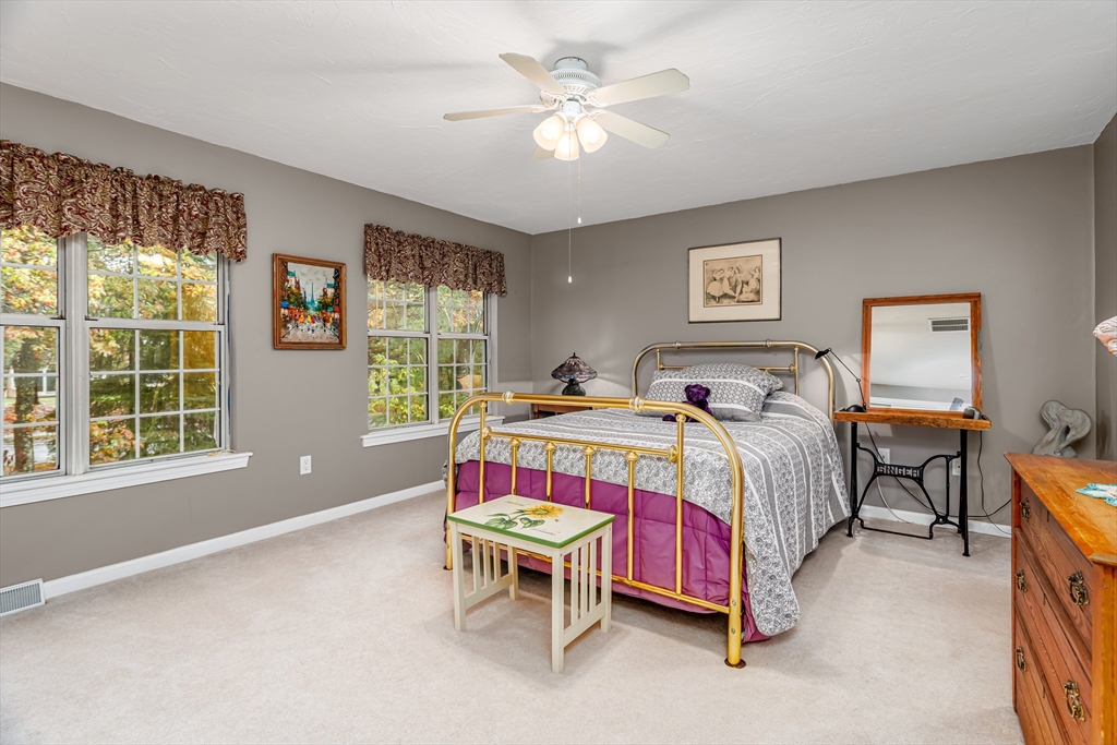 405 Ridgefield Circle, Unit C Clinton, MA 01510 - Photo 16 of 32 Gallery Image 16