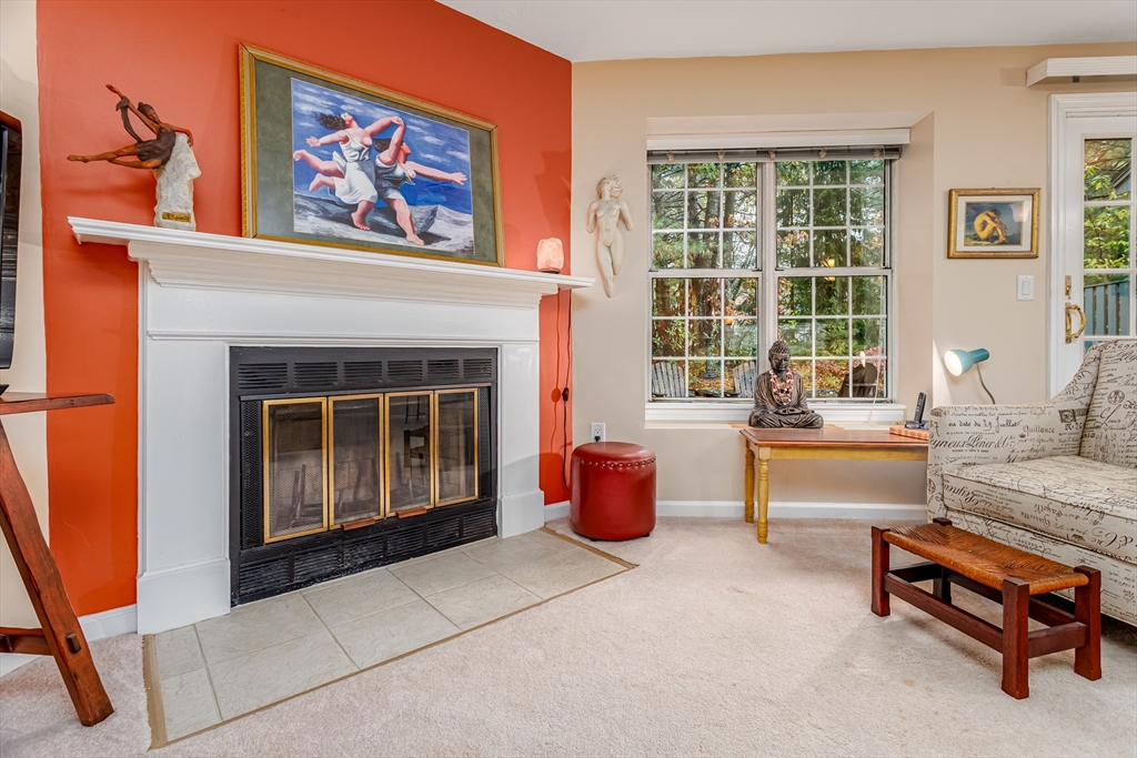 405 Ridgefield Circle, Unit C Clinton, MA 01510 - Photo 9 of 32 Gallery Image 9