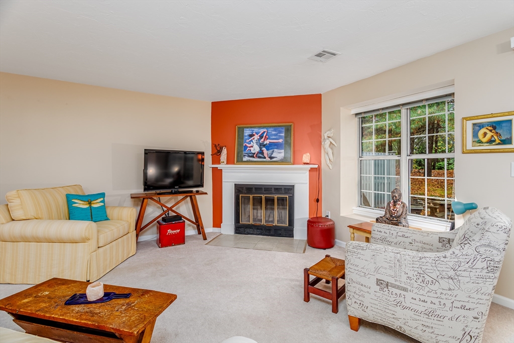 405 Ridgefield Circle, Unit C Clinton, MA 01510 - Photo 10 of 32 Gallery Image 10