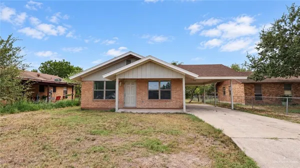 $1,350 | 807 South 21st Avenue, Edinburg, TX 78539