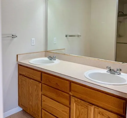 $439,000 | 810 Whitney Street, Stayton, OR 97383