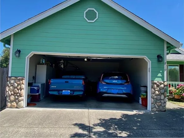 $439,000 | 810 Whitney Street, Stayton, OR 97383