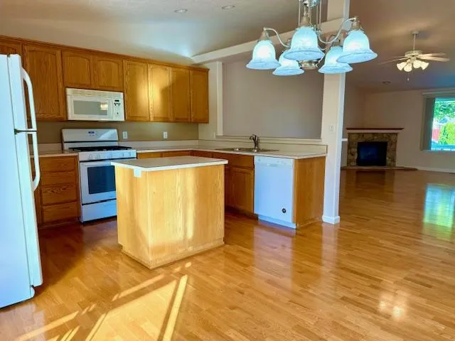 $439,000 | 810 Whitney Street, Stayton, OR 97383