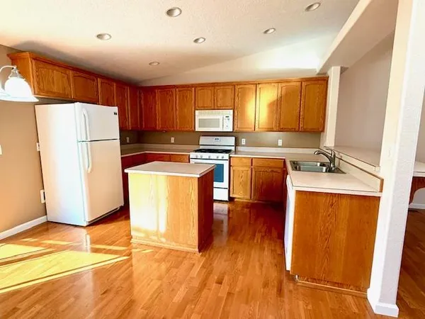 $439,000 | 810 Whitney Street, Stayton, OR 97383