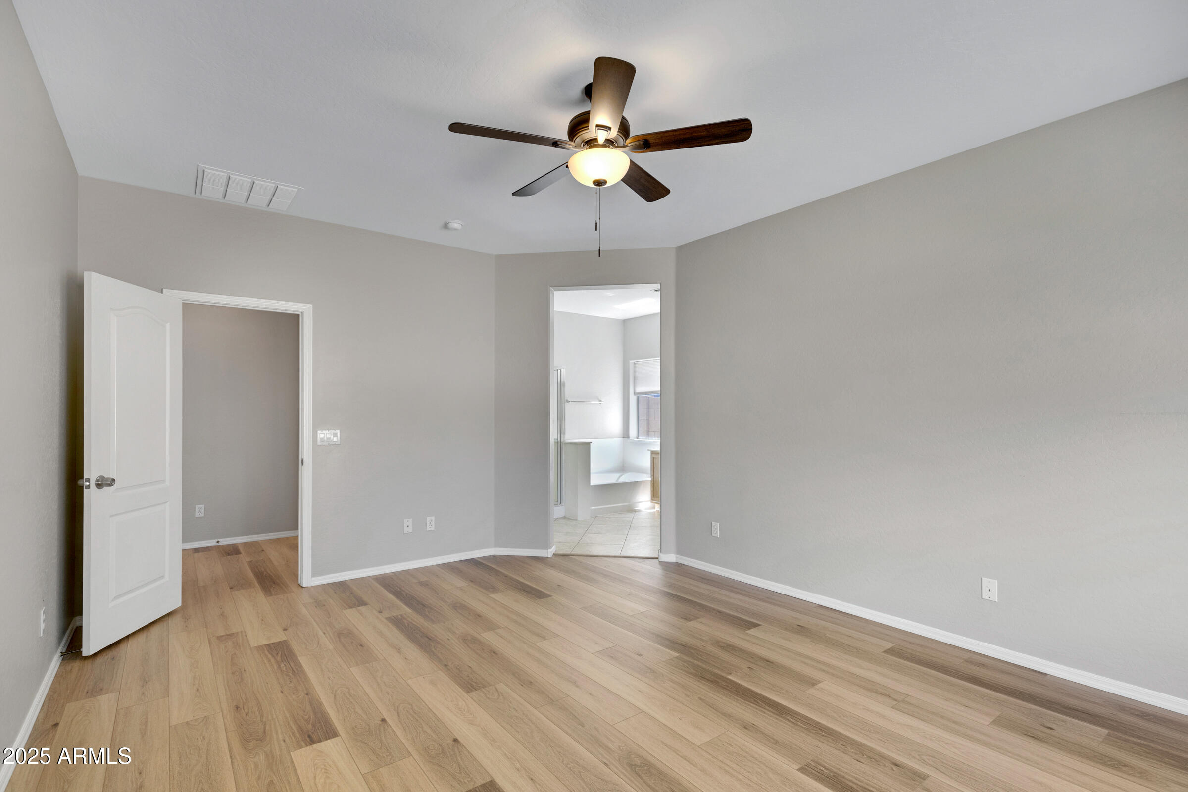 16188 West Hearn Road Surprise, AZ 85379 - Photo 19 of 27 16188 W Hearn Rd-20