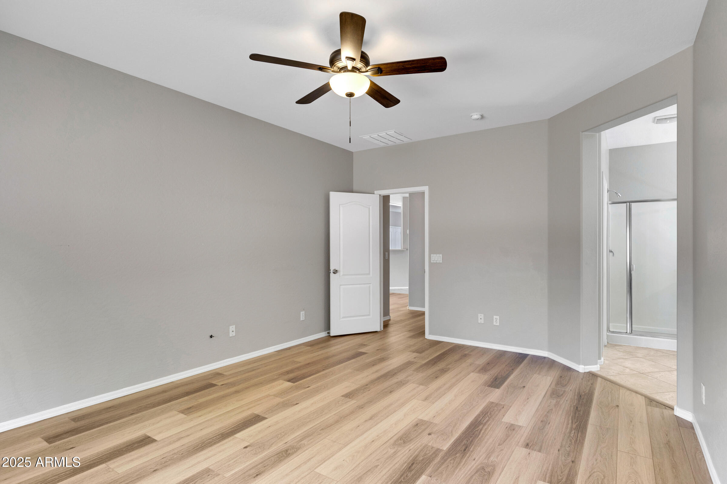 16188 West Hearn Road Surprise, AZ 85379 - Photo 20 of 27 16188 W Hearn Rd-21