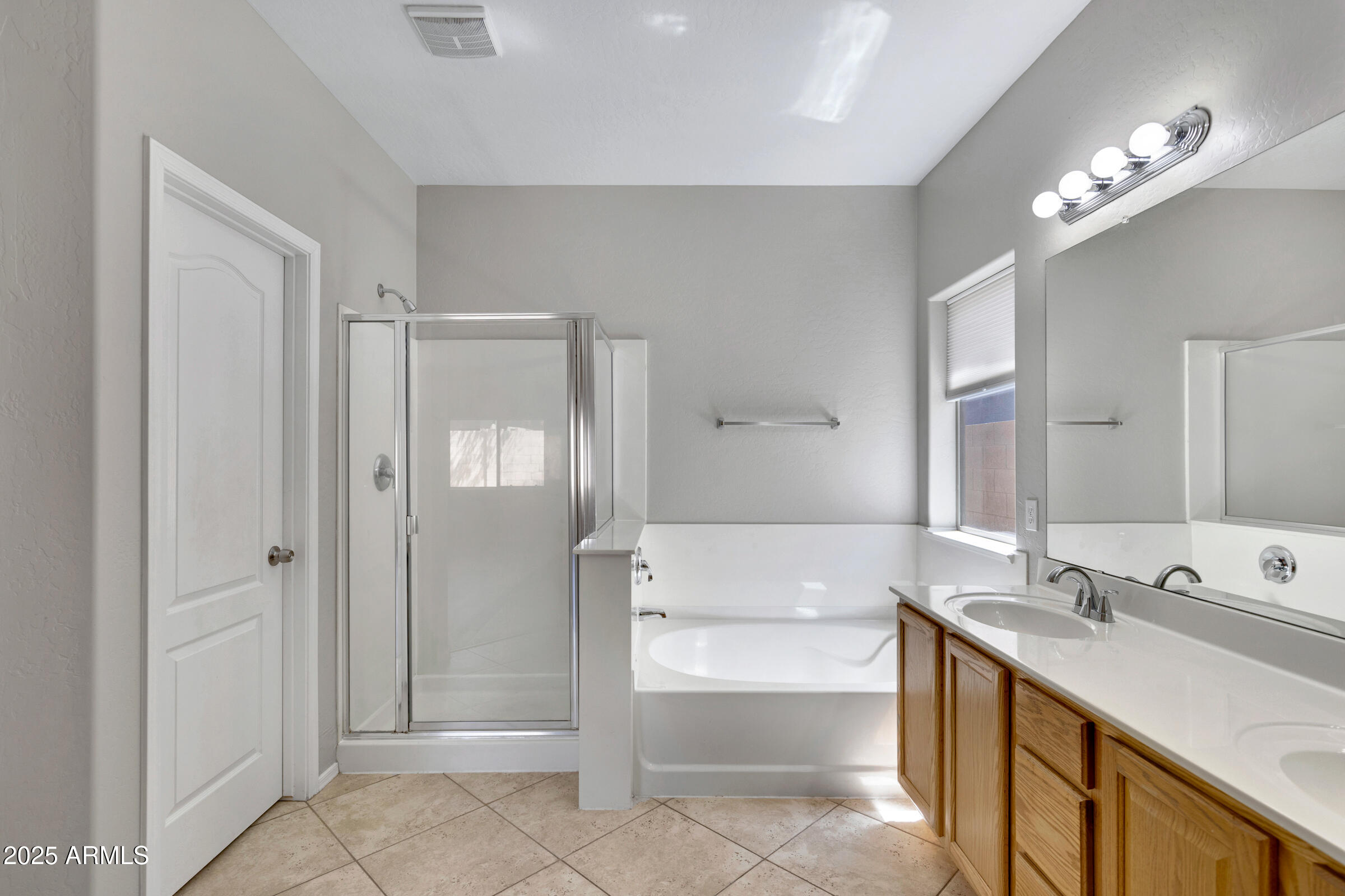 16188 West Hearn Road Surprise, AZ 85379 - Photo 21 of 27 16188 W Hearn Rd-22