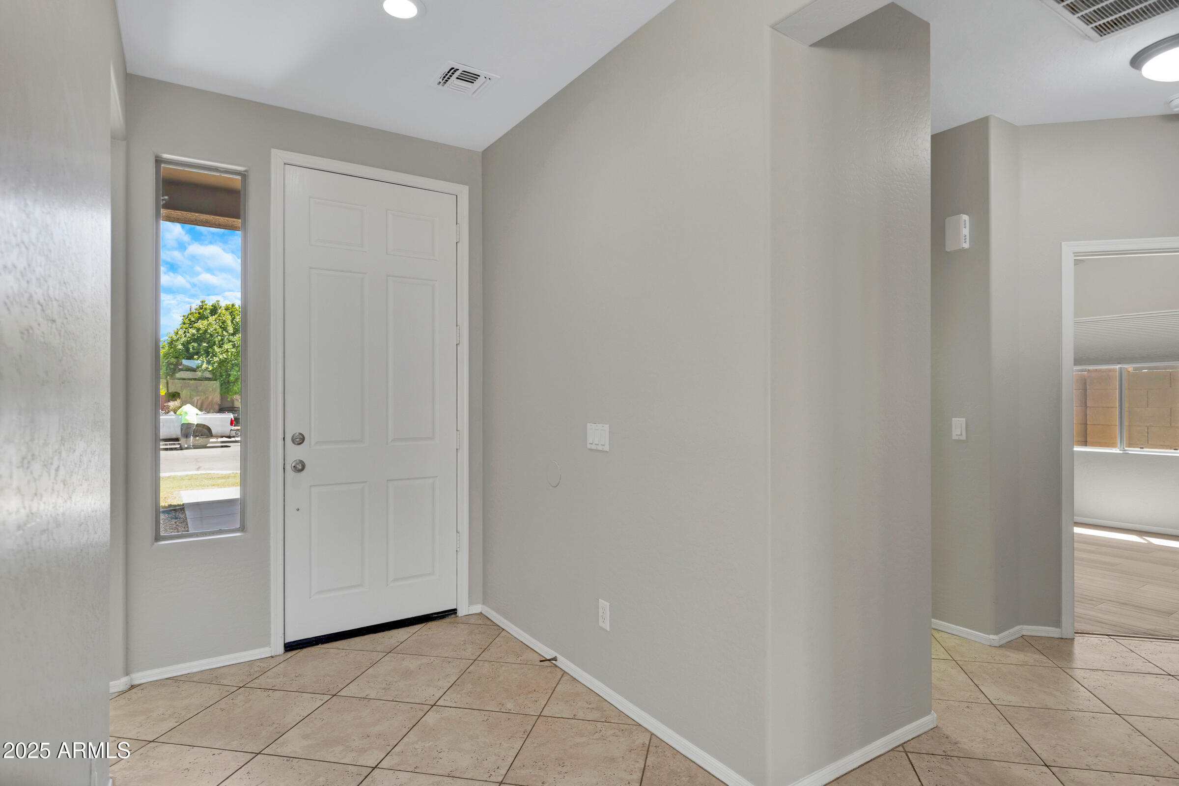 16188 West Hearn Road Surprise, AZ 85379 - Photo 5 of 27 16188 W Hearn Rd-5